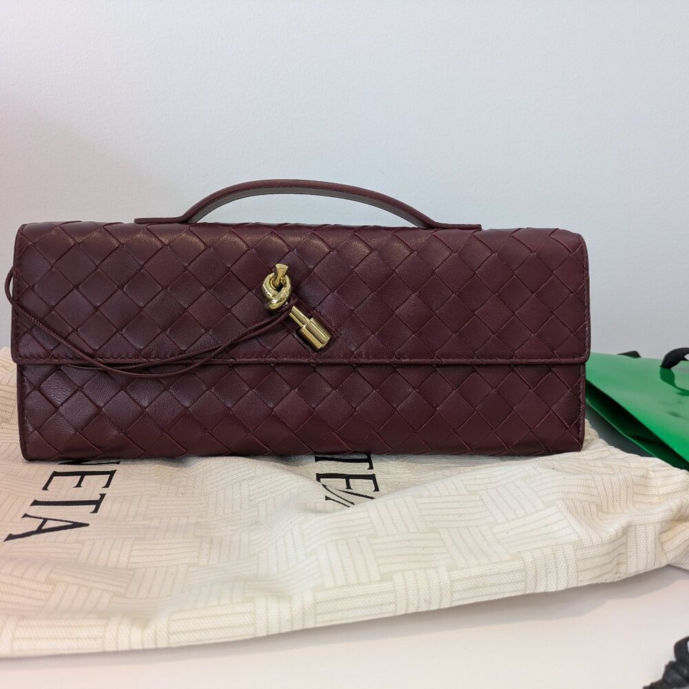 Bottega Veneta Long Andiamo intrecciato leather clutch
